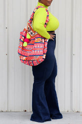 Lässige, einfarbige, hoch taillierte Slim Fit-Schlagjeans in Übergröße